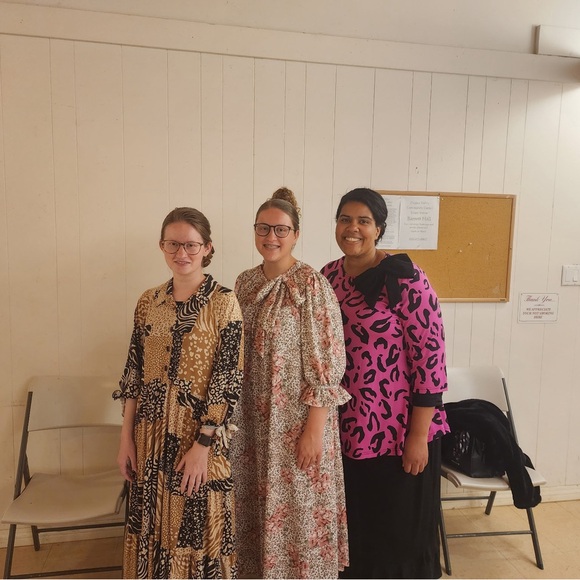 Meet your Posher, Simone - Picture 4 of 15